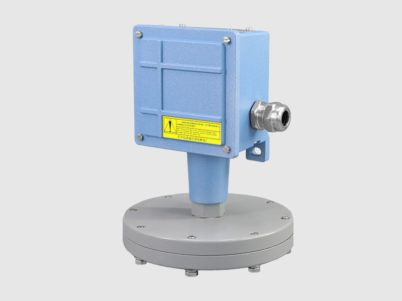 LUMIA法蘭型壓力控制器